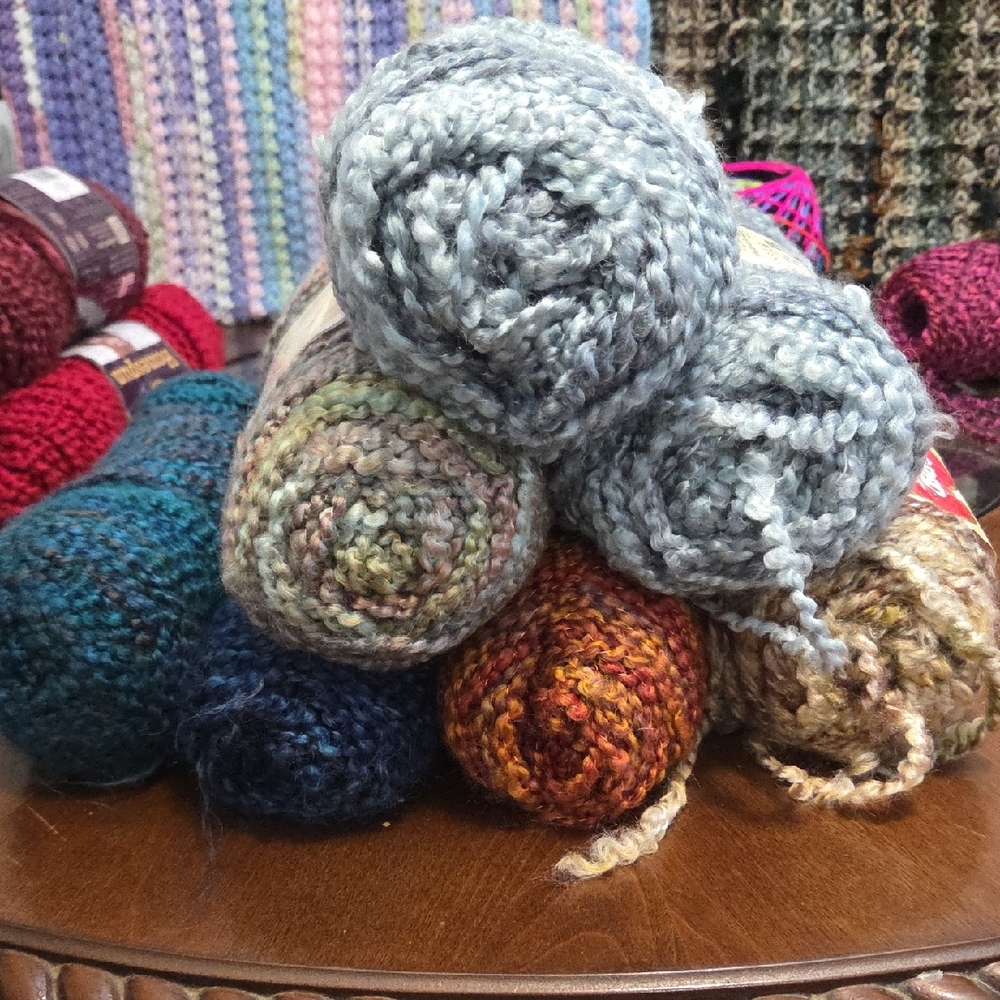 Homespun And Yarn Bee Fireside